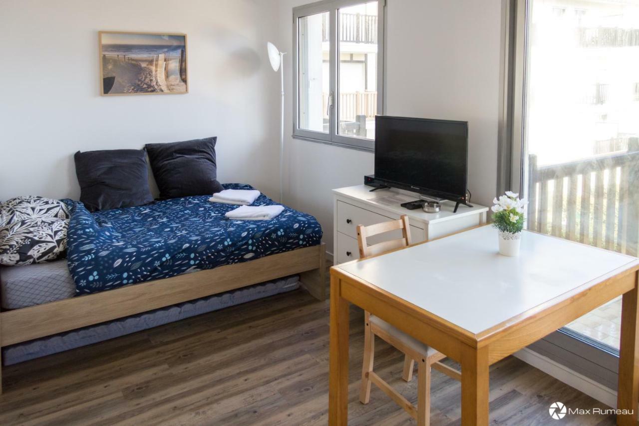 Studio Moderne Acces Plage, Piscine Et Tennis กาบูร์ก ภายนอก รูปภาพ